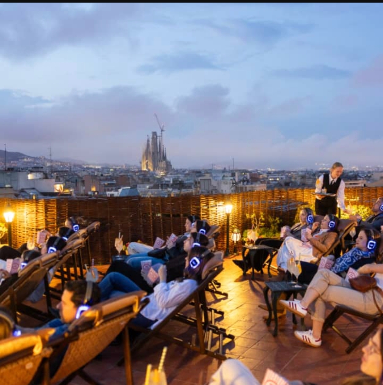 Cinema Rooftop Hotel Palace BCN - Imagen 2