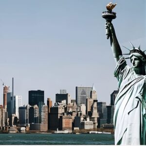 Estatua de la Libertad & Ellis Island Tour Semi-Privado 8ppl Max