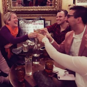 La aventura del bar clandestino: Un viaje a través de la historia