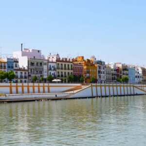 Leyendas de Triana: Ruta Nocturna Guiada por el emblemático barrio de Sevilla