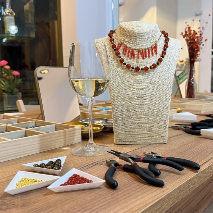 Taller de joyas con vino - Winers (Alicante)