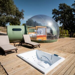 El Toril Glamping Experience: Noche bajo las estrellas en habitación burbuja para 2
