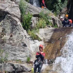 Madrid: Paseo de Barranquismo – Aventura Acuática con Guía Experto