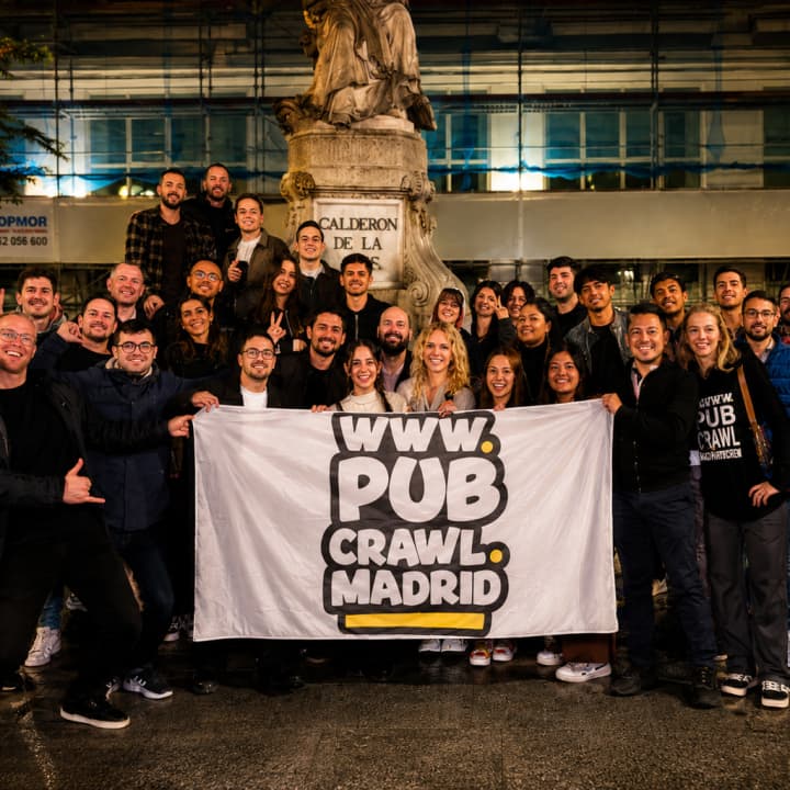 Madrid Pub Crawl: 4 Bars, Shots & VIP Club Entry