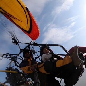 Vuelos en parapente sobre la Costa Verde de Lima
