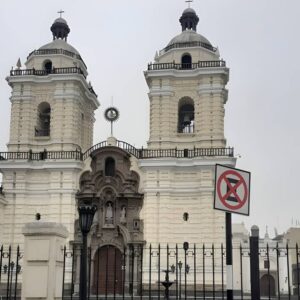 Visitando la Plaza de Armas de Lima