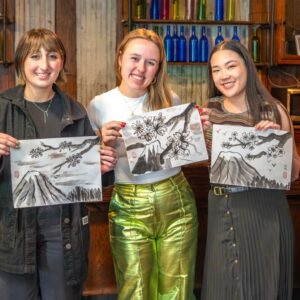 Clase de pintura con tinta japonesa