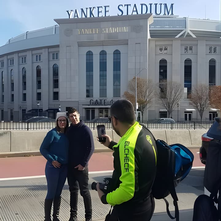 Contrastes con Gusto Gira por Nueva York