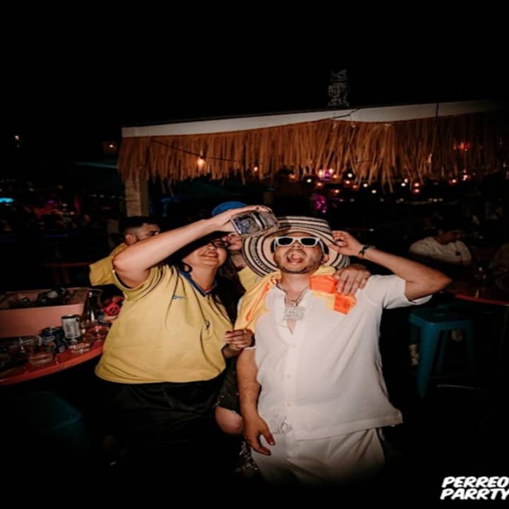 Ritmos: Parchados En Provenza - Fiesta de salsa colombiana, vallenato y reguetón - Imagen 5