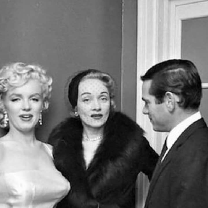 5º & Park - Película & Recorrido de ficción a pie por Carnegie Hill a lo largo de la Milla de los Museos - Imagen 22
