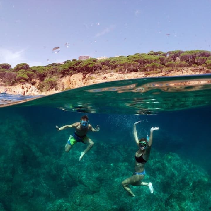 Excursión de kayak y esnórquel en La Costa Brava desde Barcelona - Imagen 8