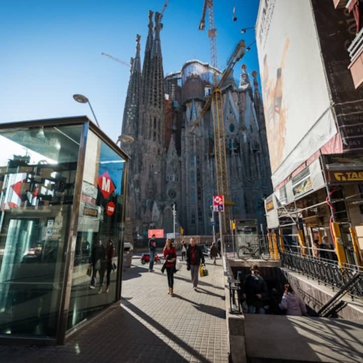Hola Barcelona: Tarjeta de transporte público - Imagen 16