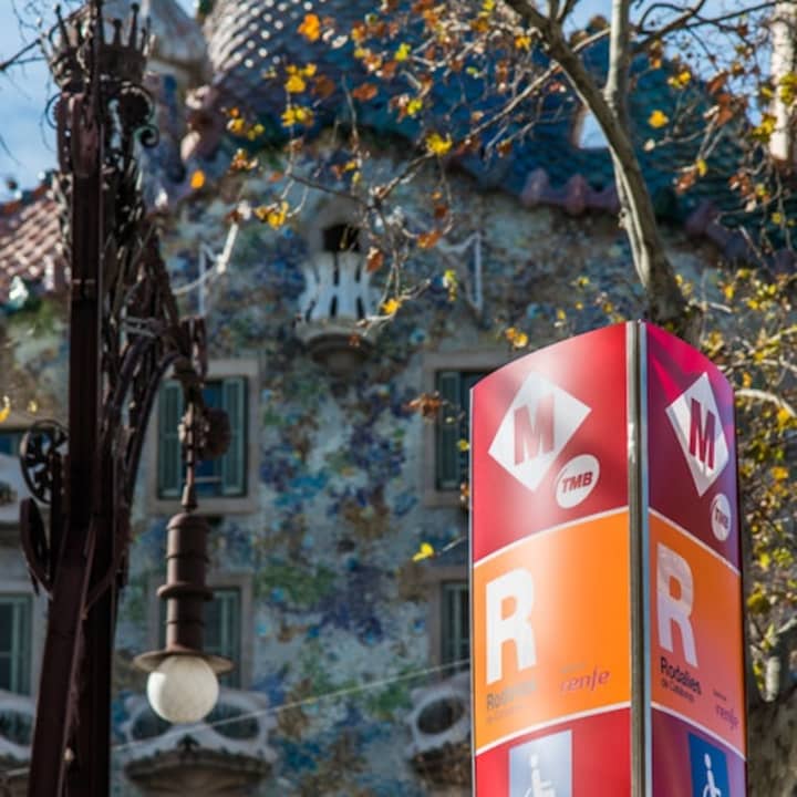 Hola Barcelona: Tarjeta de transporte público - Imagen 8