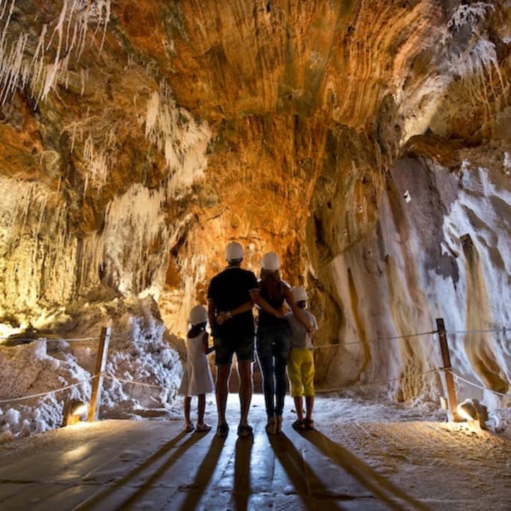 Visita guiada a la Montaña de Sal de Cardona - Imagen 3