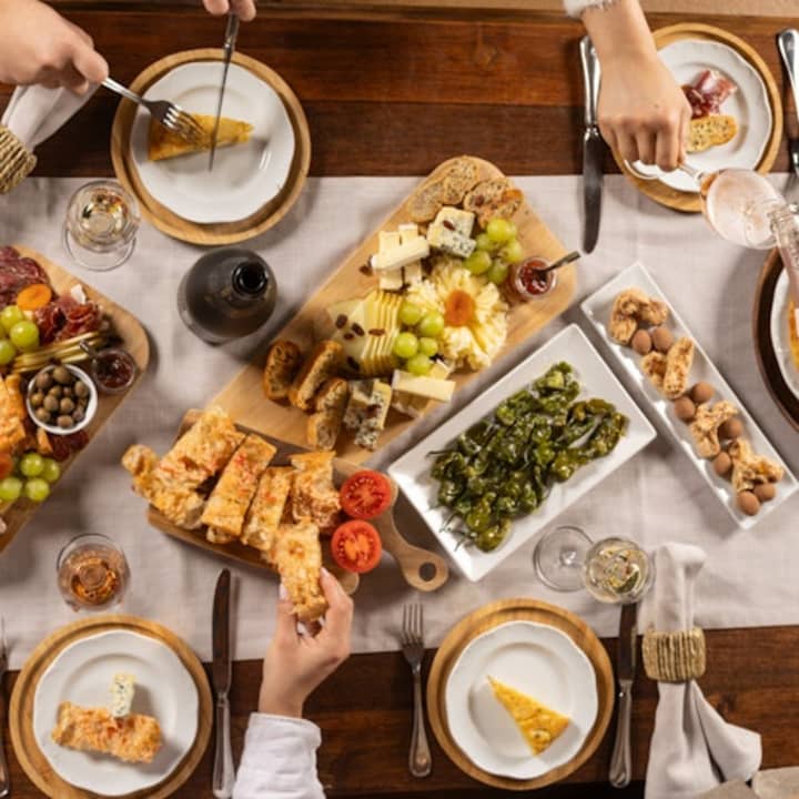 Cavas Freixenet: Visita Guiada a la Bodega + Brunch - Imagen 2