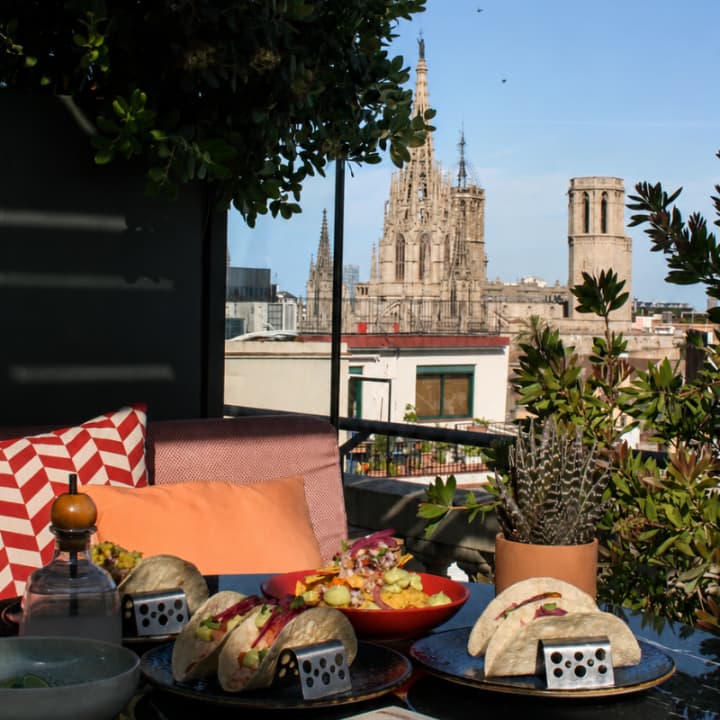 Taco Tuesday Club en Terraza de Vivi con las mejores vistas de Barcelona - Imagen 7