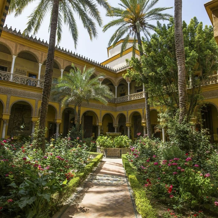 Seville Old Town Outdoor Exploration Game - Imagen 4