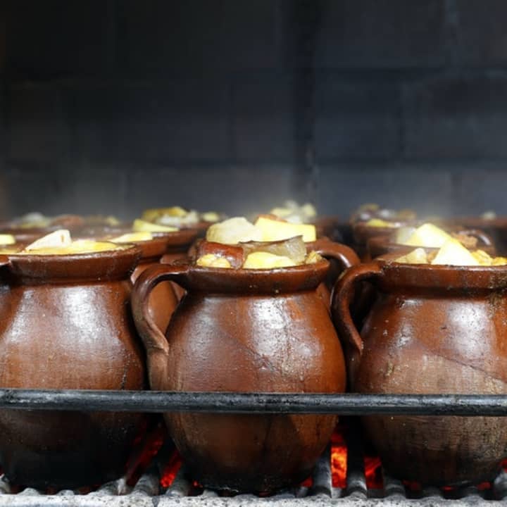 Delicioso menú de cocido madrileño en Taberna La Bola - Imagen 3