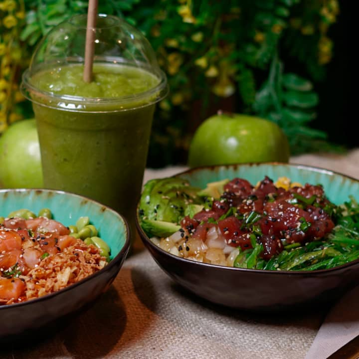Menú gourmet hawaiano en Poke Friendly - Imagen 2