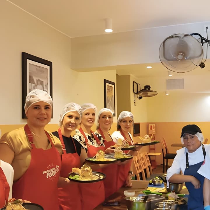 Clase muy práctica de comida y bebida peruana - Imagen 2