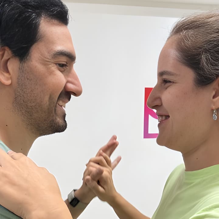 Clases Privadas de Salsa y Bachata en Lima para Principiantes - Imagen 6