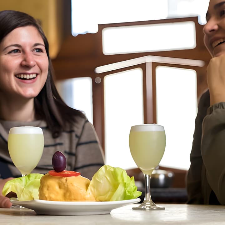 Sabores y Tradición: Tour Ciudadano Walk with Food Tasting - Imagen 13