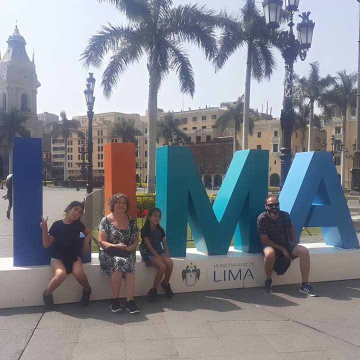 Visitando la Plaza de Armas de Lima - Imagen 10